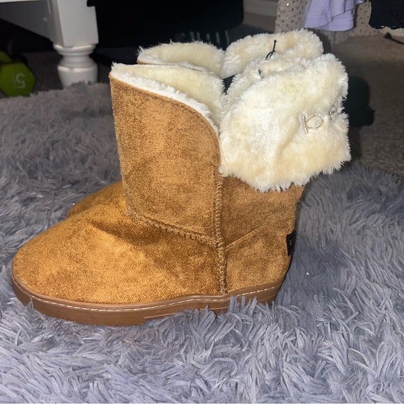 Bebe girls winter boots - Picture 3 of 6